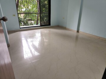 Room in 2 BHK Apartment at Azad Nagar Sangam CHS Andheri, Andheri West – for Rent
