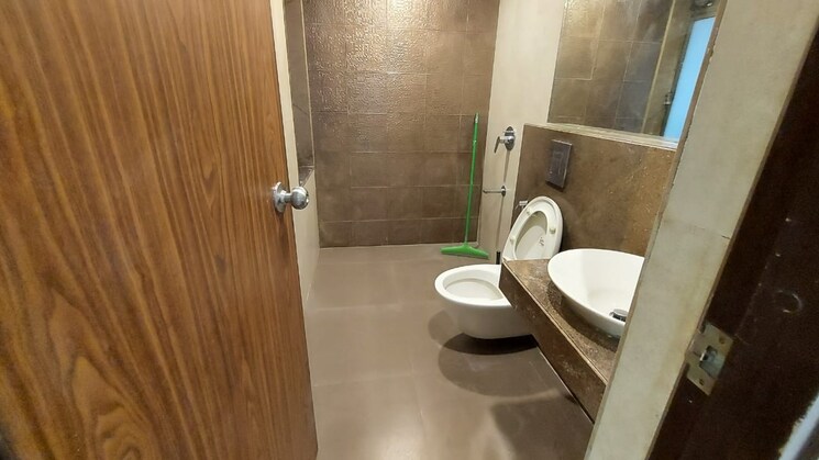Bathroom, lodha-eternis 2 Bedroom 798 Sq.Ft. Apartment In Andheri East Mumbai 9202603