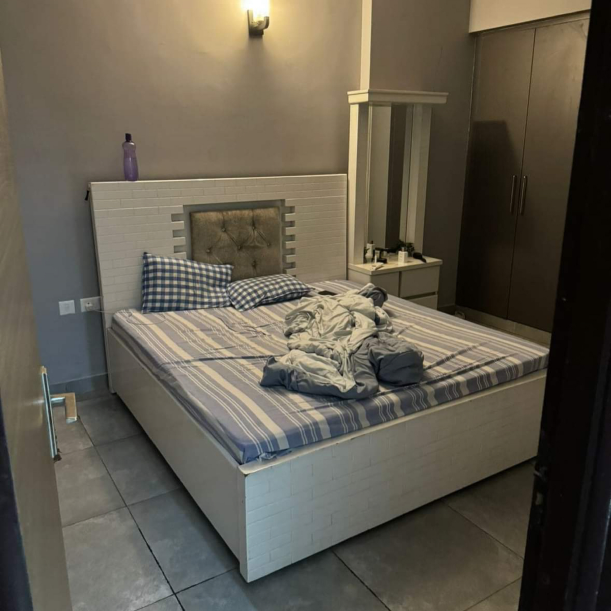 2 BHK Apartment For Rent in The Advantage Raheja Windermere