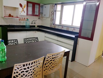 Team Area in 2 BHK Apartment at Gulmohar Parkview, Kharadi – for Sale