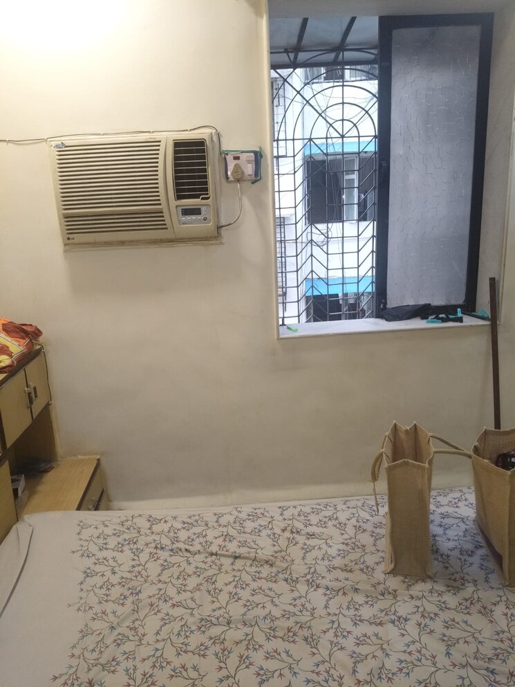 Room, sai-ganesh-sadan 1 RK 270 Sq.Ft. Apartment In Dadar West Mumbai 9202652