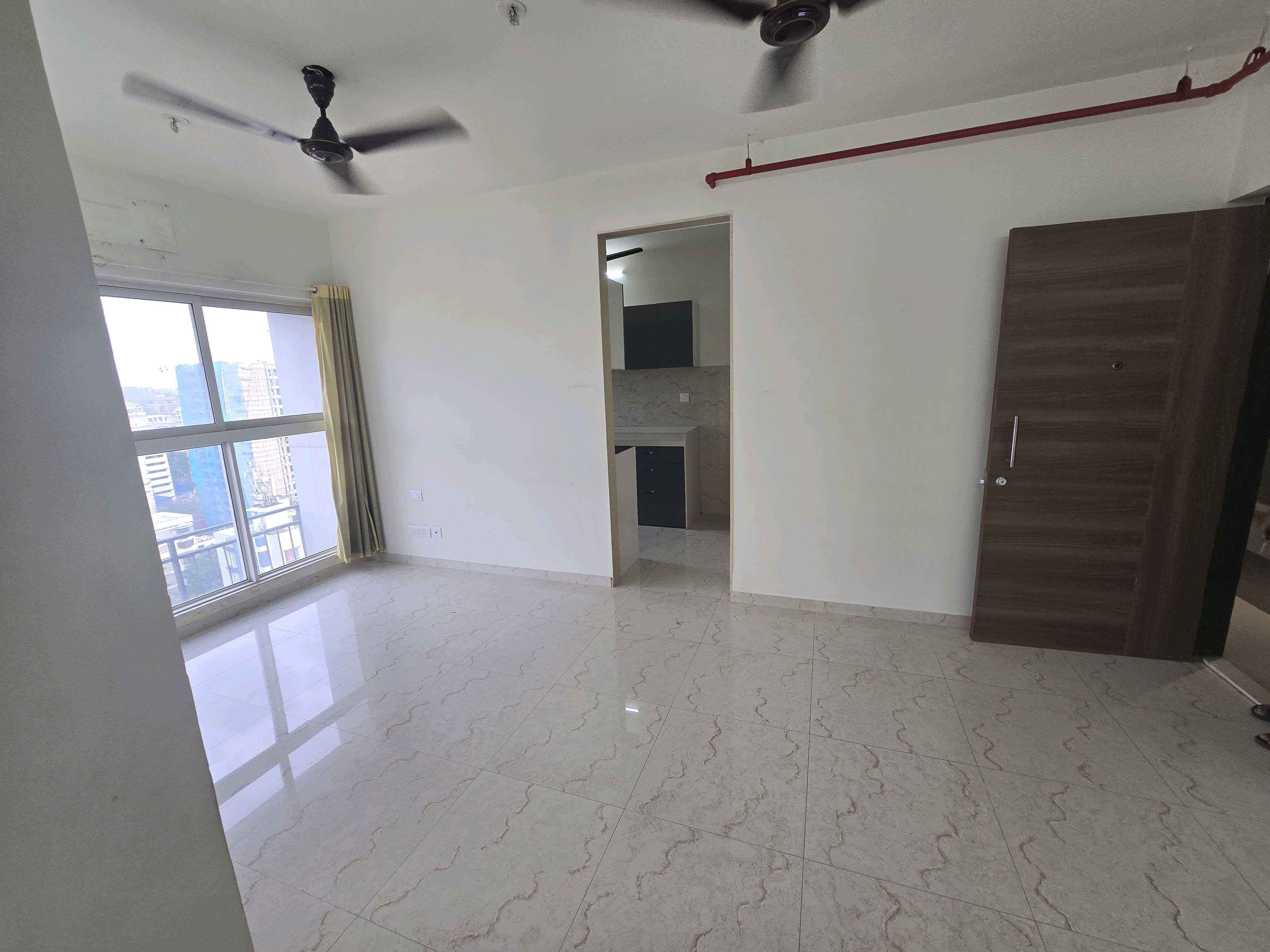 2 BHK + Servant Room Apartment For Rent in JP Eminence