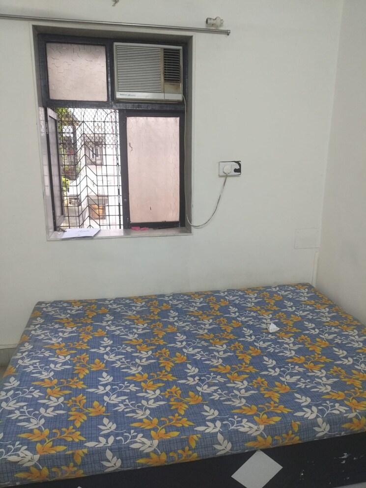 Room, mig-colony 2 Bedroom 800 Sq.Ft. Apartment In Worli Mumbai 9202665