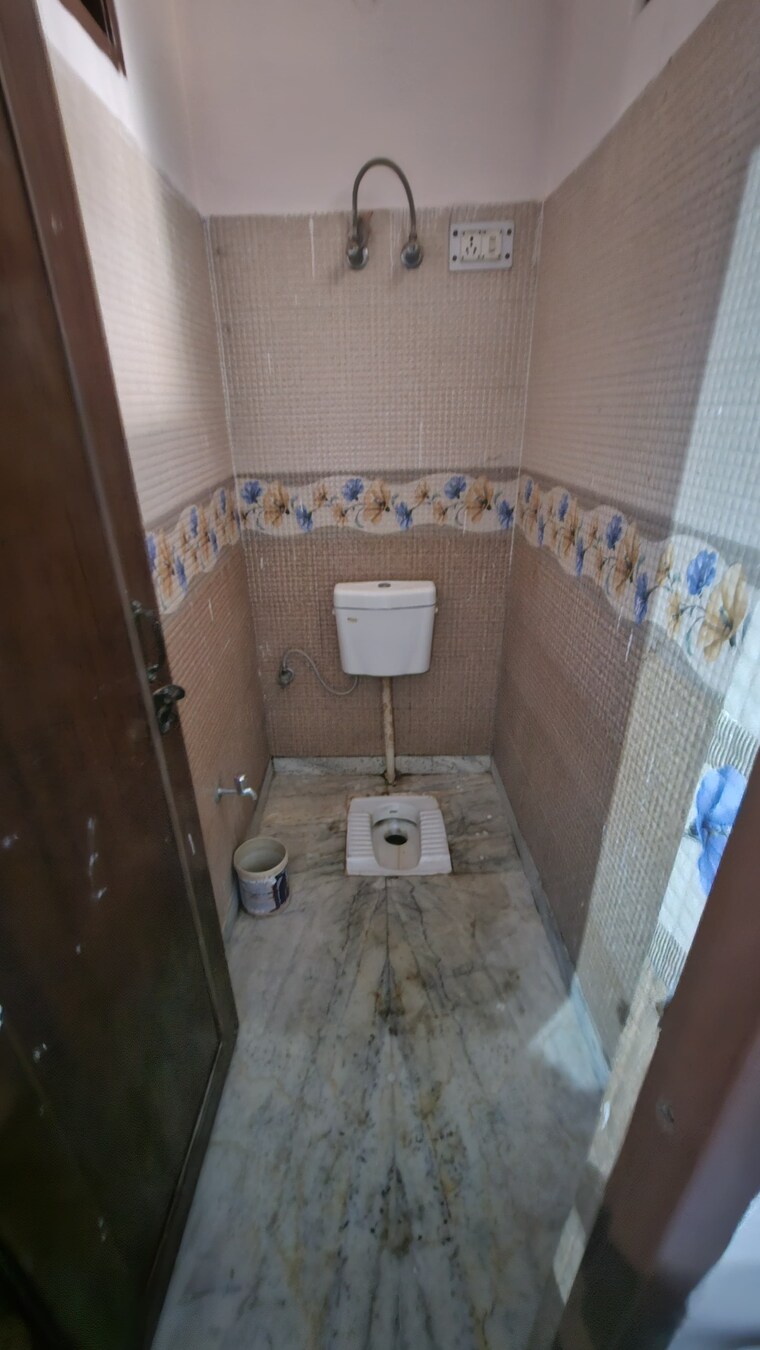 Bathroom, ansal-palam-triangle 2 Bedroom 750 Sq.Ft. Builder Floor In Palam Vihar Extension Gurgaon 9202689