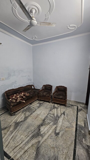 Living Room in 2 BHK Builder Floor at Ansal Palam Triangle, Palam Vihar Extension – for Rent