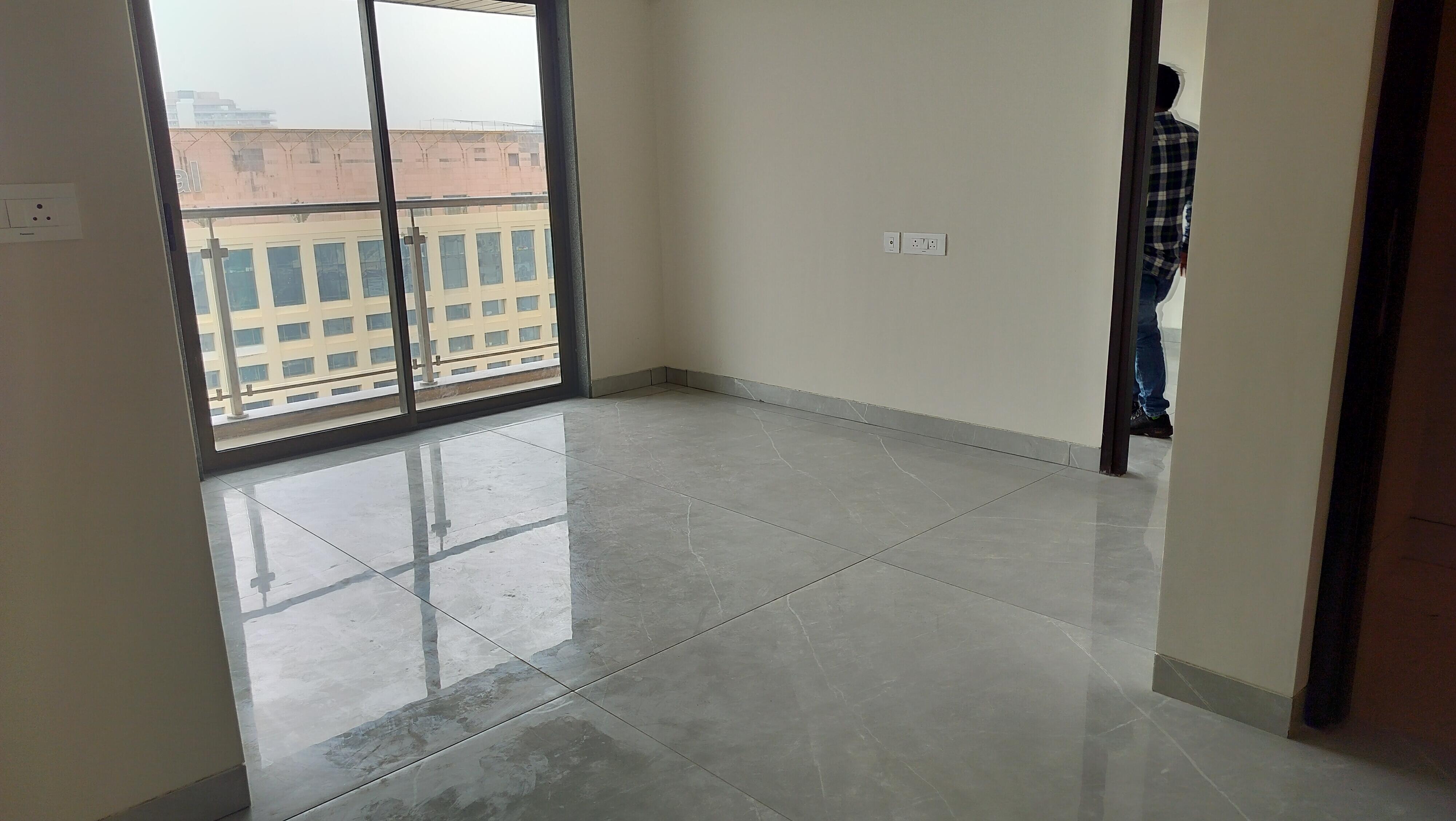 2 BHK + Servant Room Apartment For Rent in Hubtown The Premiere