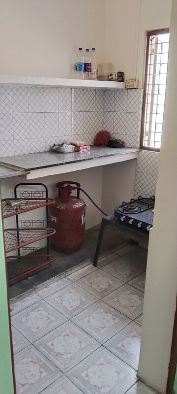 Furnished Amenities in 1 RK Builder Floor at Gomti Nagar – for Rent