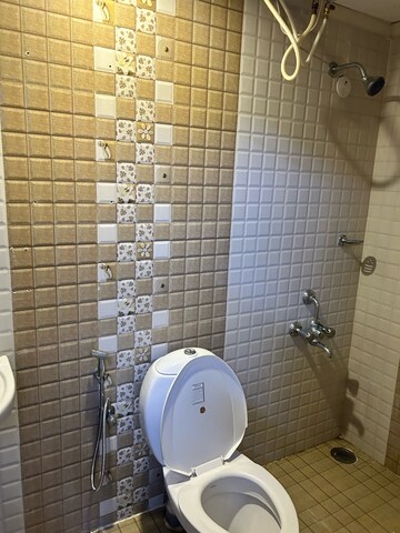 Bathroom in 2 BHK Apartment at Nri Layout – for Rent