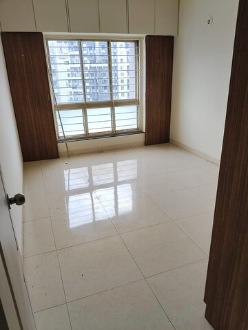 Room in 2 BHK Apartment at Woodland Apartments, Kothrud – for Rent