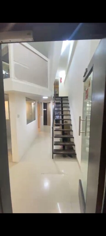  Office Space For Rent in Oberoi Chambers, Andheri West