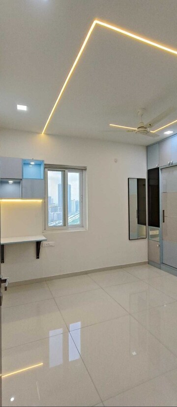 Room in 3 BHK Apartment at Rajapushpa Provincia, Narsingi – for Rent