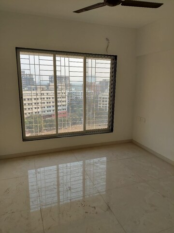 Room in 2 BHK Apartment at Veena Senterio, Chembur – for Rent