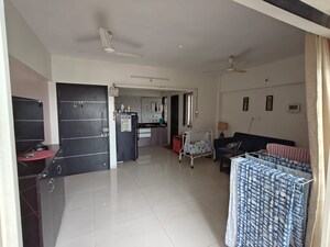 2 BHK Apartment For Rent in Kumar Girija Shankar Vihar, Karve Nagar