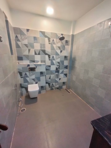 Bathroom in 3 BHK Apartment at Gomti Nagar – for Rent