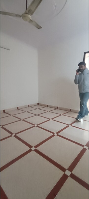 Bedroom in 1.5 BHK Builder Floor at Mayur Vihar Phase 1 – for Rent