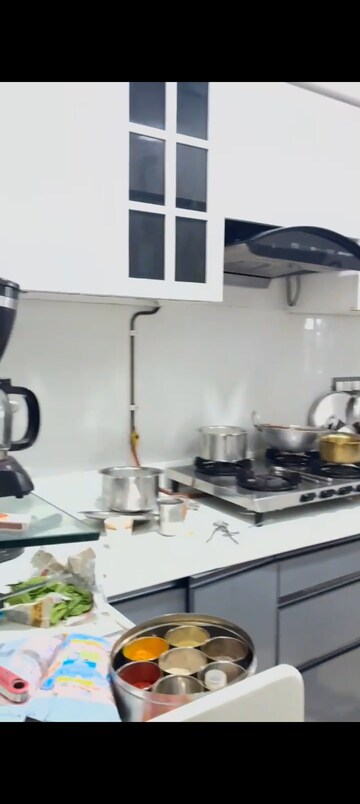 Team Area in 3 BHK Apartment at Lodha Grandeur, Prabhadevi – for Rent