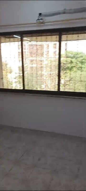 Room in 1 BHK Apartment at Park Paradise CHS, Andheri West – for Rent