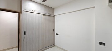 Room in 1 BHK Apartment at Gurukrupa Param, Vikhroli East – for Rent