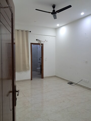 3 BHK Independent House For Rent in Tulip Mall, Sector 46
