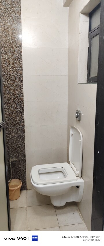 Bathroom in 1 BHK Apartment at Chembur – for Rent