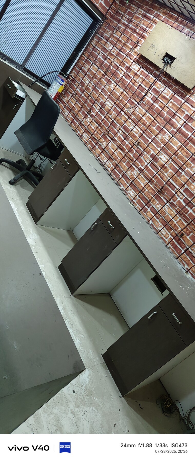 Balcony, chembur Commercial Office Space 300 Sq.Ft. In Chembur Mumbai 9202873