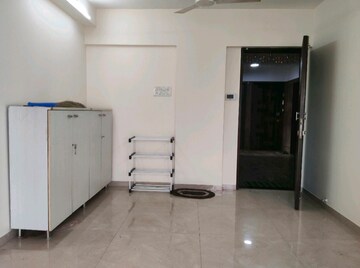 Room in 2 BHK Apartment at Sumit Artista, Santacruz East – for Rent