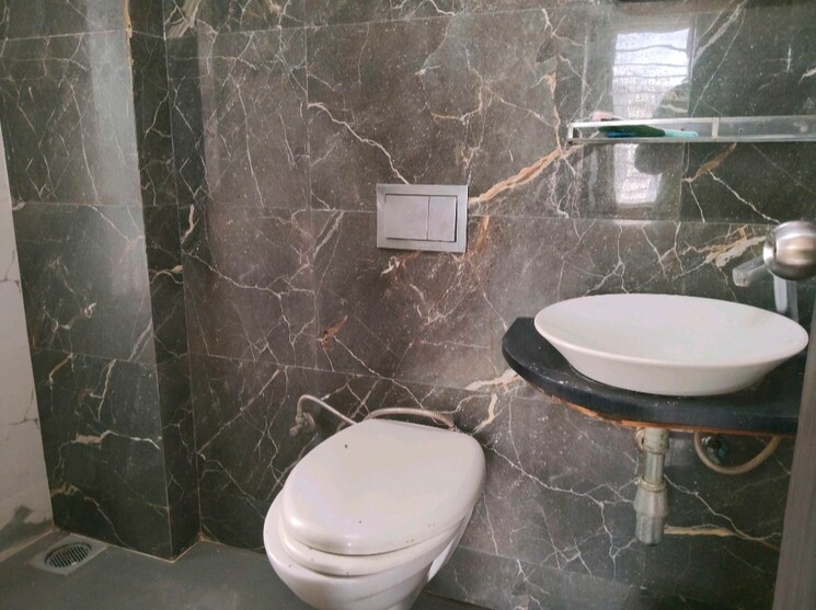 Bathroom, sumit-artista 2 Bedroom 555 Sq.Ft. Apartment In Santacruz East Mumbai 9202879