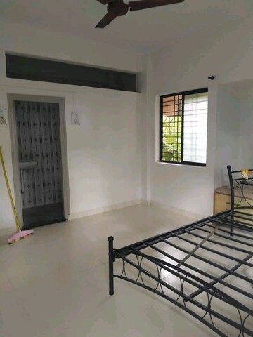 Room in 1 RK Apartment at Agarwal Krish Garden, Nalasopara West – for Rent