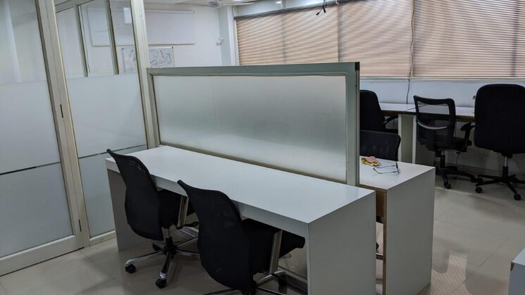 Team Area, adajan Commercial Office Space 450 Sq.Ft. In Adajan Surat 9202945