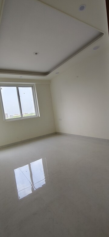 Room in 3 BHK Apartment at Jagatpura – for Sale