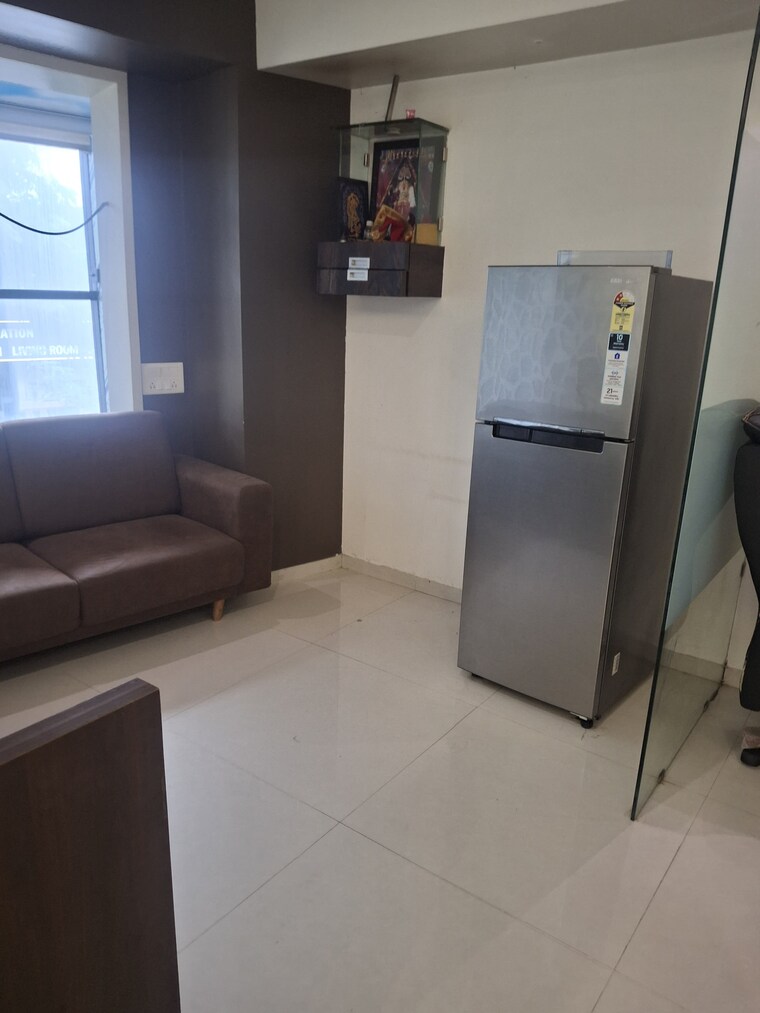 Living Room, adajan Commercial Office Space 800 Sq.Ft. In Adajan Surat 9202954