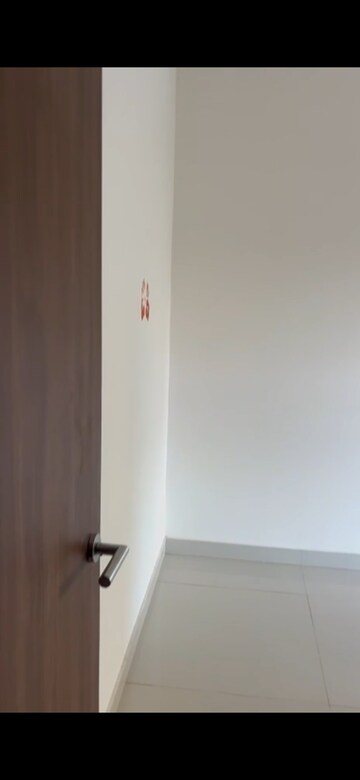 Furnished Amenities in 2 BHK Apartment at Bhatta Chawl, Worli – for Rent