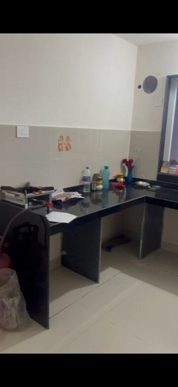 Team Area in 2 BHK Apartment at Bhatta Chawl, Worli – for Rent