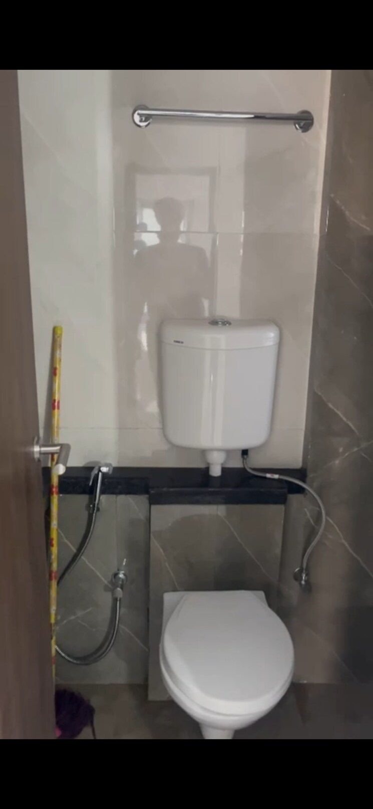 Bathroom, bhatta-chawl 2 Bedroom 550 Sq.Ft. Apartment In Worli Mumbai 9202962