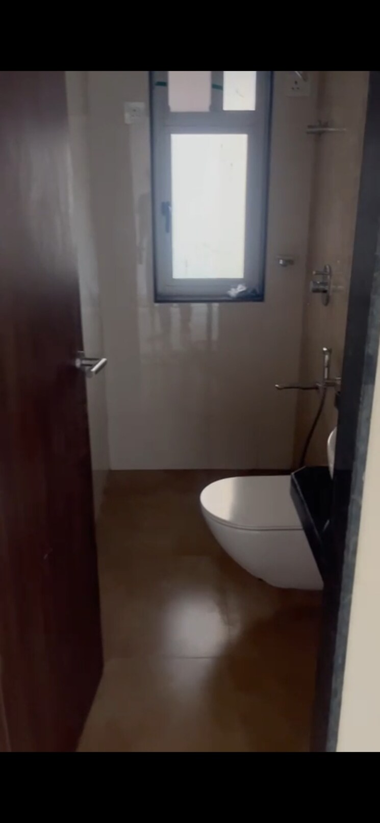 Bathroom, bhatta-chawl 2 Bedroom 550 Sq.Ft. Apartment In Worli Mumbai 9202962