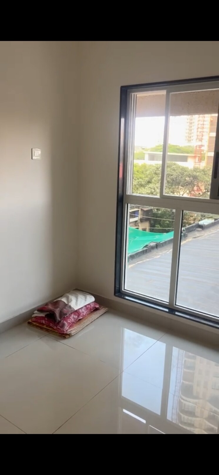 Room, bhatta-chawl 2 Bedroom 550 Sq.Ft. Apartment In Worli Mumbai 9202962