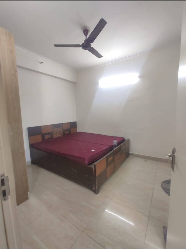 Bedroom, gaur-city-2-14th-avenue 1.5 Bedroom 600 Sq.Ft. Apartment In Sector 16c Greater Noida Greater Noida 9202966