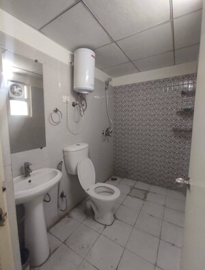 Bathroom in 1.5 BHK Apartment at Gaur City 2 - 14th Avenue, Sector 16c Greater Noida – for Rent