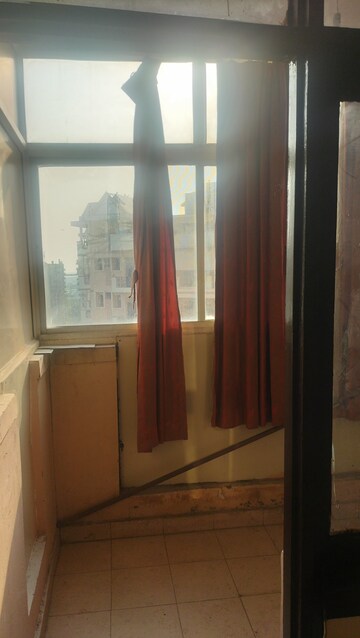 Building Lobby in 3 BHK Apartment at SRS Residency, Sector 88 – for Rent