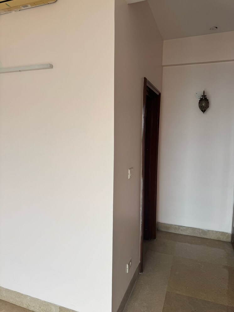 Room, jaypee-green-earth-court 4 Bedroom 4600 Sq.Ft. Apartment In Jaypee Greens Greater Noida 9202975