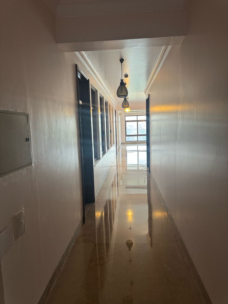 undefined, jaypee-green-earth-court 4 Bedroom 4600 Sq.Ft. Apartment In Jaypee Greens Greater Noida 9202975