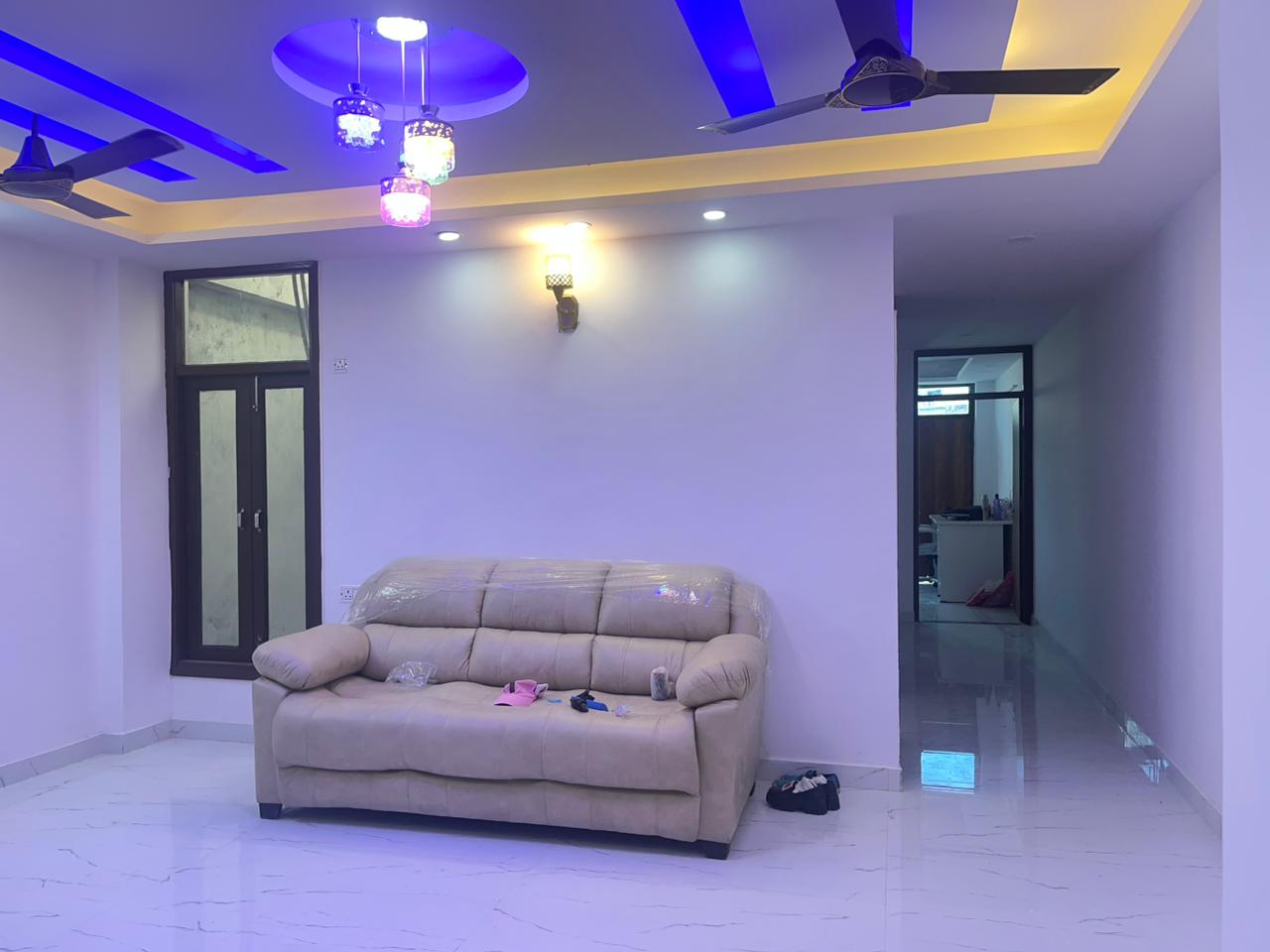 1 RkBuilder Floor For Rent in Saket