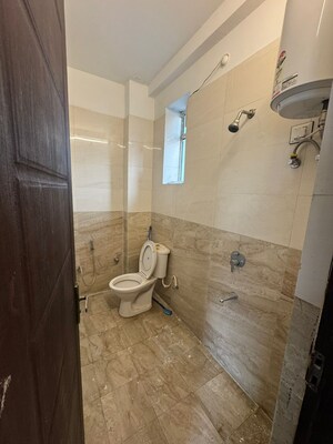Bathroom in 2 BHK Independent House at Gomti Nagar – for Rent