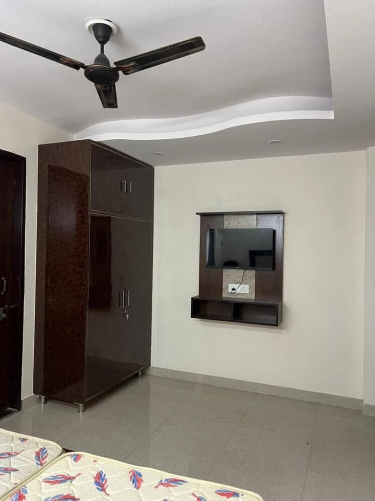 Room, saket 1 Bedroom 500 Sq.Ft. Builder Floor In Saket Delhi 9203050