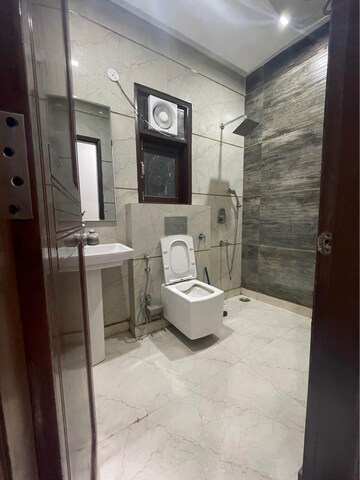 Bathroom in 1 RK Apartment at Kishangarh – for Rent