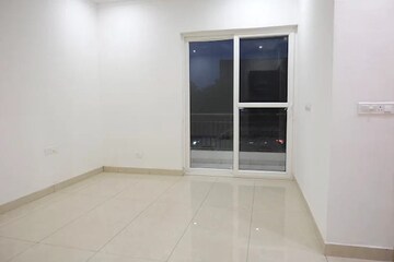 Room in 3 BHK Apartment at Sector 115 – for Sale