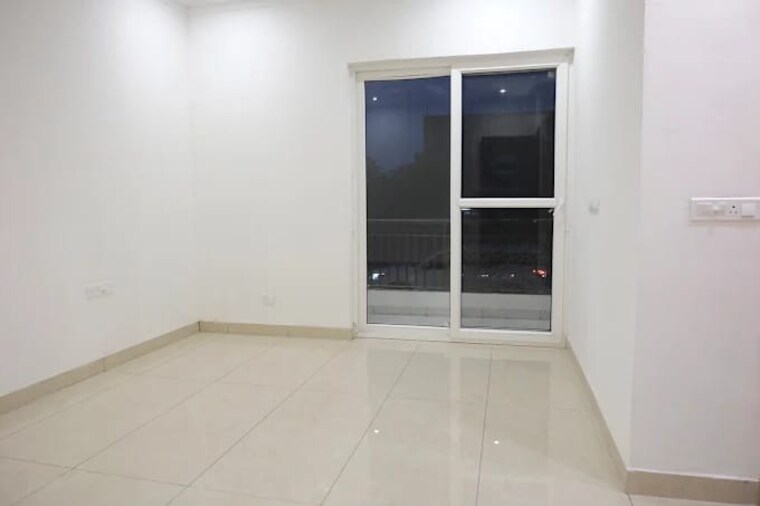 Room, sector 115 3 Bedroom 140 Sq.Yd. Apartment In Sector 115 Mohali 9201324