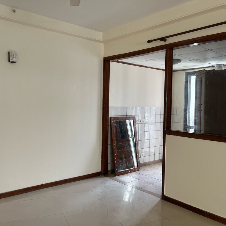 Room, unitech-uniworld-gardens 3 Bedroom 2086 Sq.Ft. Apartment In Islampur Gurgaon 9203109