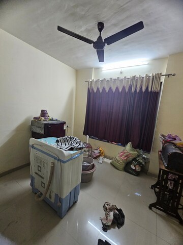 Room in 2 BHK Apartment at Dombivli West – for Rent