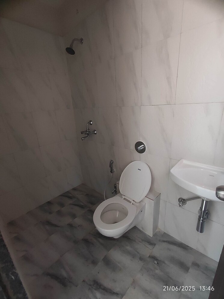 Bathroom, rustomjee-avenue-j 2 Bedroom 584 Sq.Ft. Apartment In Virar West Palghar 9203136
